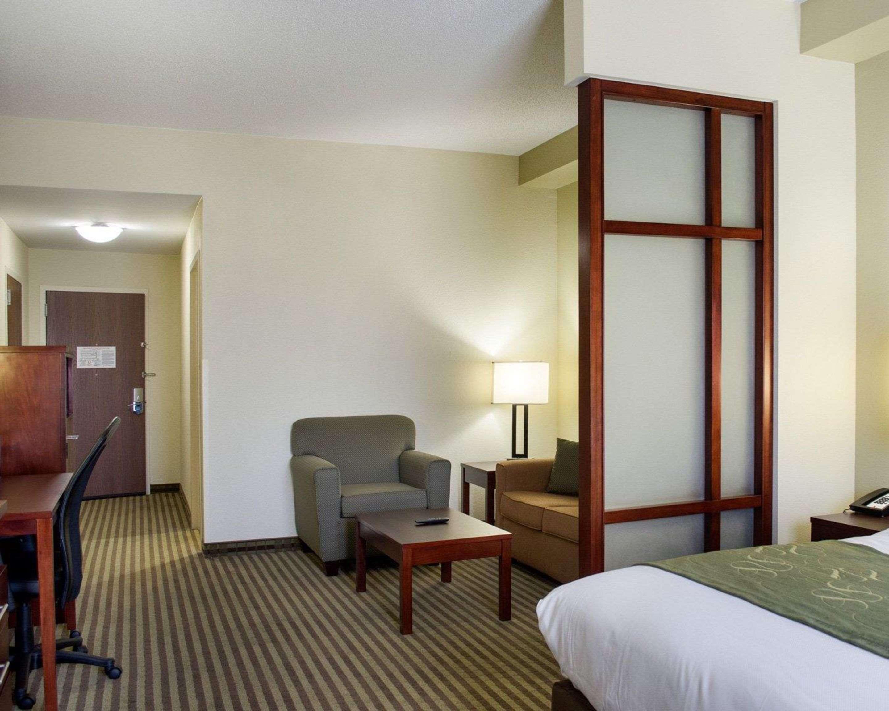Comfort Suites Грийнууд Екстериор снимка