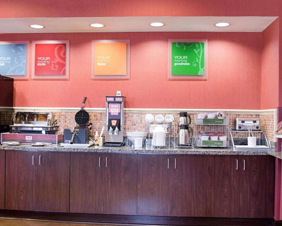 Comfort Suites Грийнууд Екстериор снимка