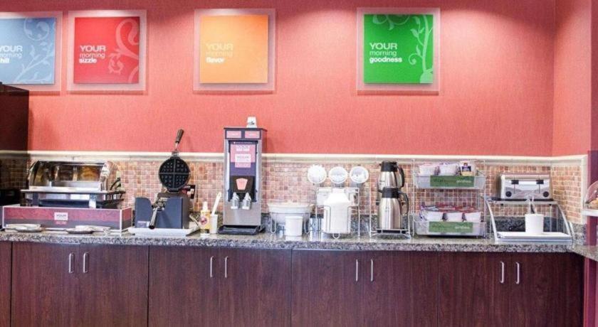 Comfort Suites Грийнууд Екстериор снимка