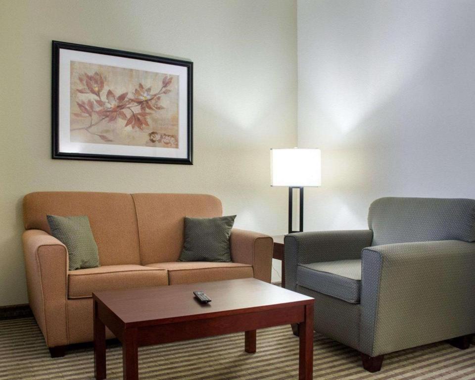 Comfort Suites Грийнууд Екстериор снимка