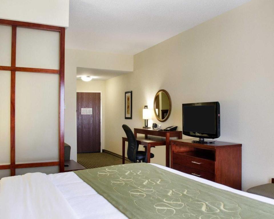 Comfort Suites Грийнууд Екстериор снимка