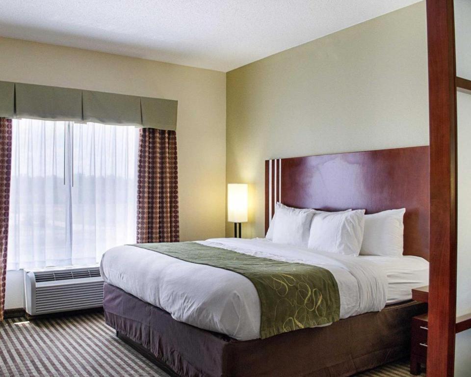 Comfort Suites Грийнууд Екстериор снимка