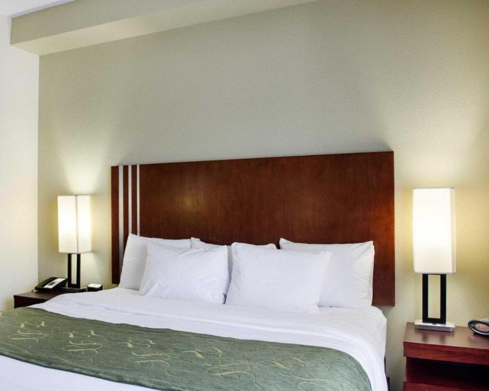 Comfort Suites Грийнууд Екстериор снимка