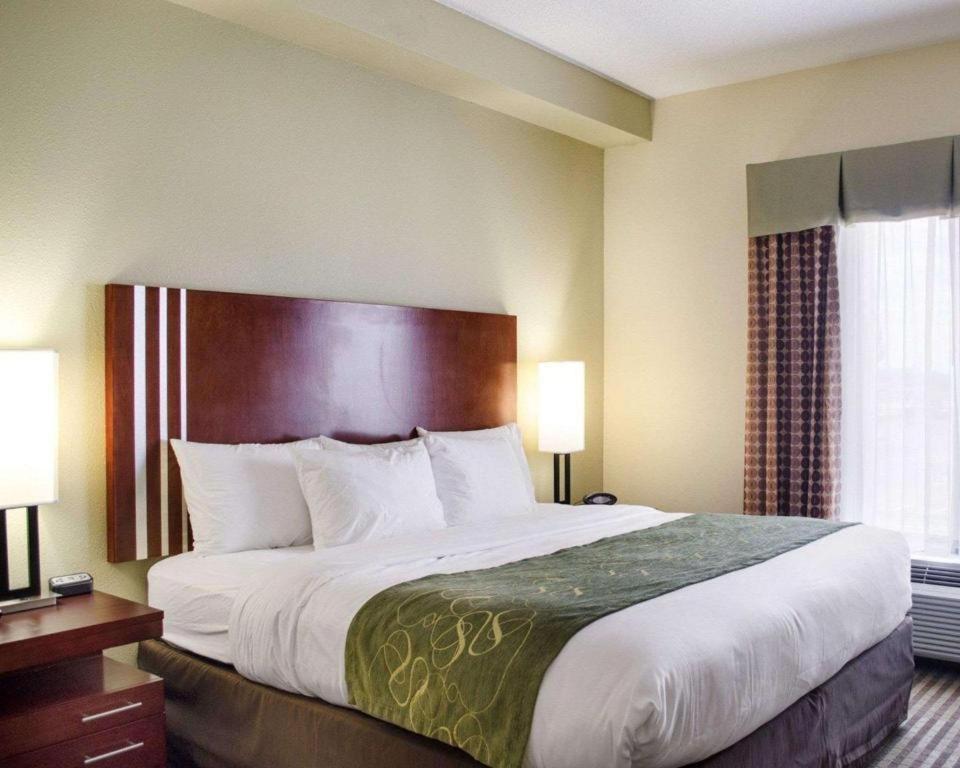 Comfort Suites Грийнууд Екстериор снимка