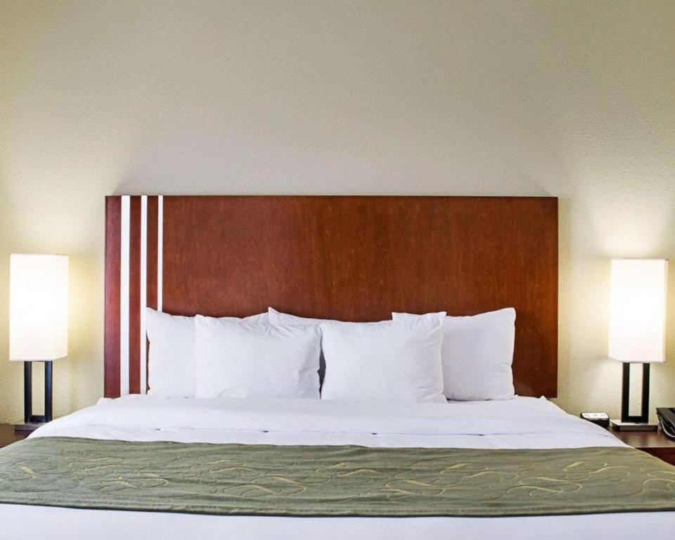 Comfort Suites Грийнууд Екстериор снимка