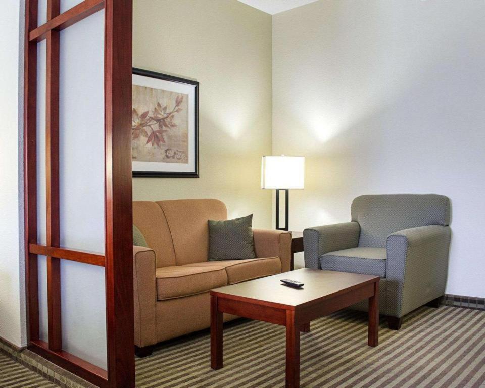 Comfort Suites Грийнууд Екстериор снимка