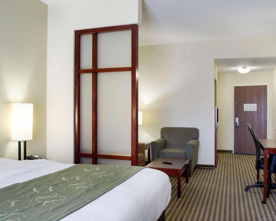 Comfort Suites Грийнууд Екстериор снимка